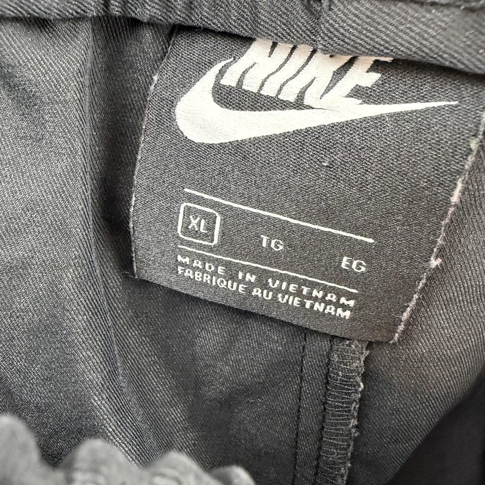 Nike Shorts Mens XL Black 5 Inseam Cargo Athletic Gym‎ Pockets CZ9381-010 Tech